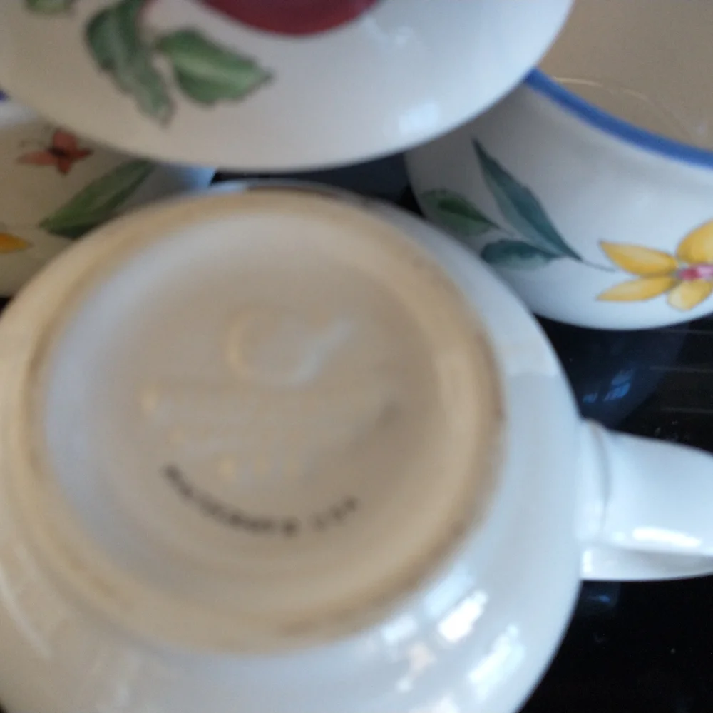 Set of 4 Pfaltzgraff Garden Party Coffee / Tea Cups - Picture 6 of 6